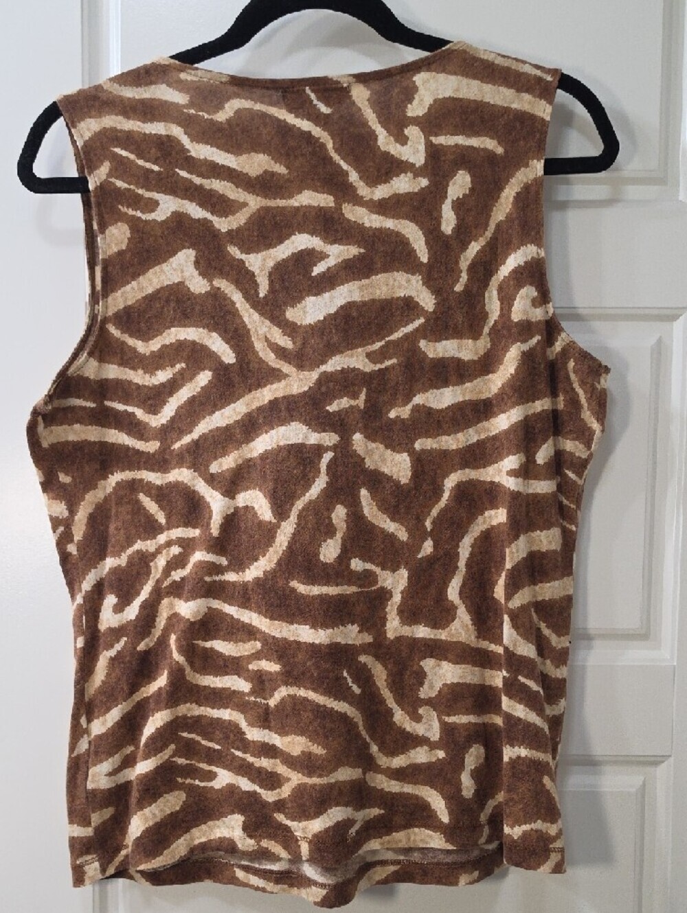 Ralph Lauren Jeans Co. Animal Print Ruffle Front Top - Medium - Picture 6 of 7